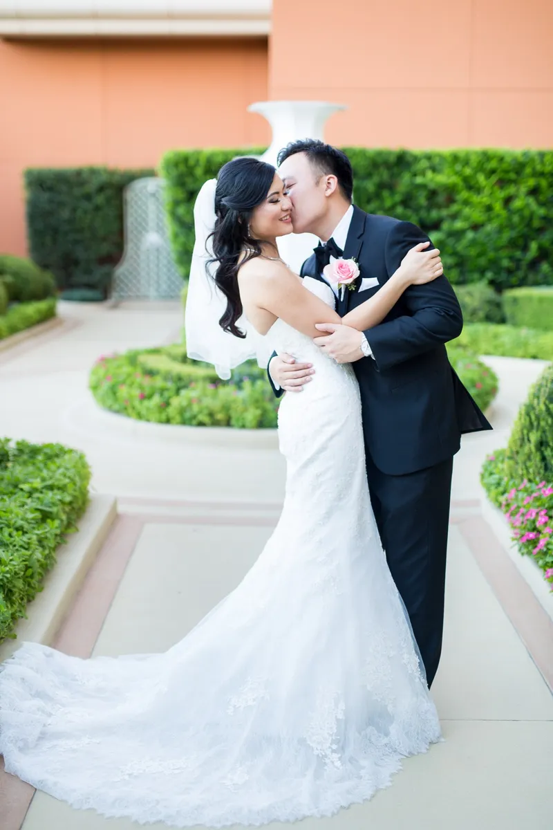 Las Vegas wedding and engagement photography by McKenzie Stewart, portfolio photo 183
